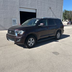 2019 Toyota SEQUOIA SR5 — фото 1