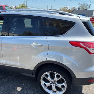 FORD ESCAPE TITANIUM - 6