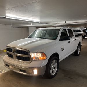 صورة 1 لـ 2020 RAM 1500 CLASSIC TRADESMAN