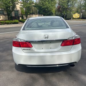 HONDA ACCORD LX - 7