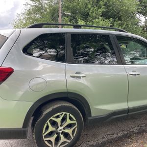 SUBARU FORESTER PREMIUM - 9