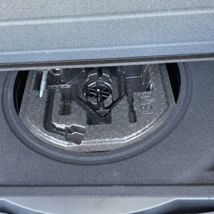 2022 Genesis GV70 2.5T STANDARD thumbnail 44