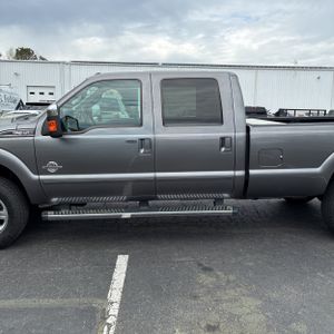 FORD F-350 SUPER DUTY LARIAT - 4
