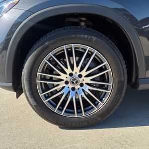صورة مصغرة 17 لـ 2025 Mercedes-BENZ GLC