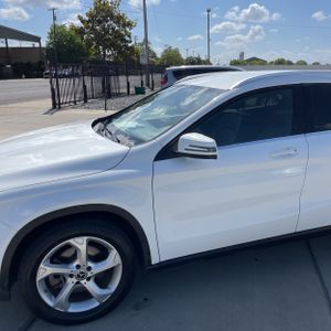 MERCEDES-BENZ GLA-CLASS - 2