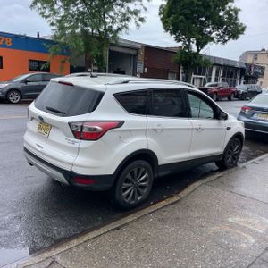 FORD ESCAPE TITANIUM - 10