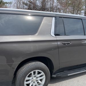 CHEVROLET SUBURBAN LS - 9