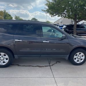 2017 Chevrolet TRAVERSE LS — миниатюра 11