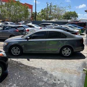 VOLKSWAGEN JETTA 1.4T S - 3