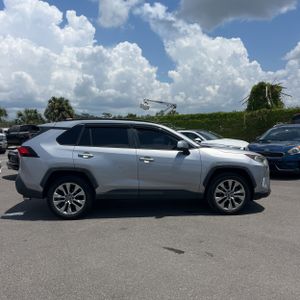 2019 Toyota RAV4 XLE PREMIUM 照片 10