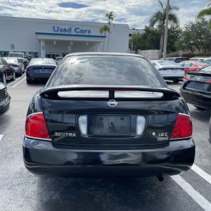 NISSAN SENTRA 1.8S - 7