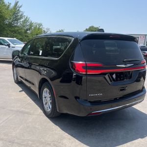 صورة 5 لـ 2024 Chrysler PACIFICA TOURING L