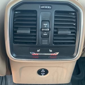 2024 Porsche MACAN S — миниатюра 58