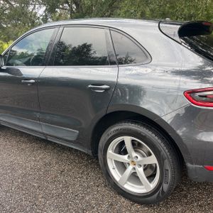 صورة 6 لـ 2017 Porsche MACAN BASE