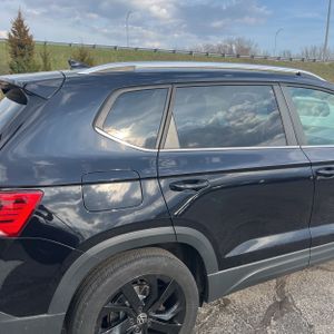 VOLKSWAGEN TAOS SE 4MOTION - 9