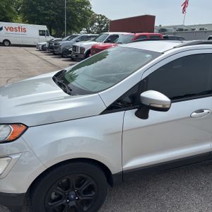 FORD ECOSPORT SE - 2