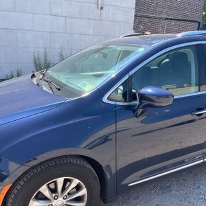 2018 Chrysler PACIFICA TOURING L — фото 2