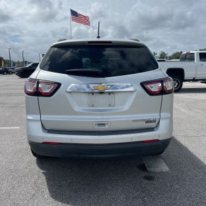 CHEVROLET TRAVERSE LT - 7