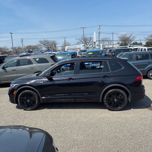 VOLKSWAGEN TIGUAN SE R-LINE BLACK 4MOTION - 3
