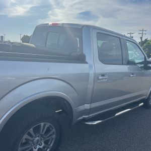 FORD F-150 LARIAT - 9