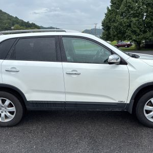 صورة مصغرة 11 لـ 2011 KIA SORENTO LX