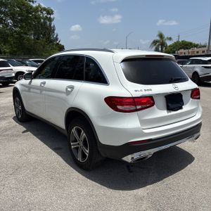 صورة 5 لـ 2019 Mercedes-BENZ GLC