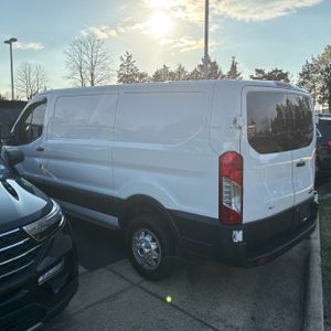 FORD TRANSIT 150 - 5