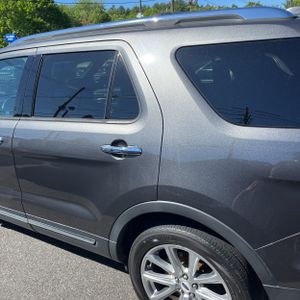 FORD EXPLORER LIMITED - 5