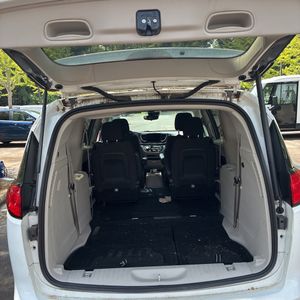 صورة 43 لـ 2022 Chrysler VOYAGER LX