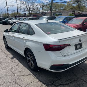 VOLKSWAGEN JETTA SE - 5