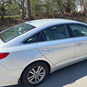 HYUNDAI SONATA SE - 9