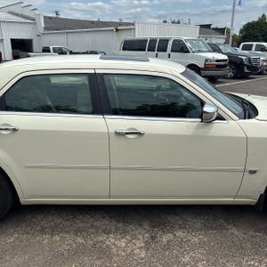 صورة مصغرة 11 لـ 2005 Chrysler 300 C