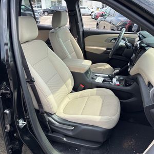 صورة مصغرة 33 لـ 2023 Chevrolet TRAVERSE LS