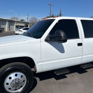 CHEVROLET C/K 3500 SERIES C3500 SILVERADO - 2