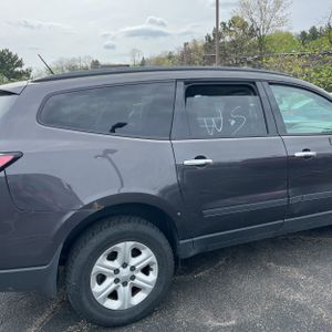 CHEVROLET TRAVERSE LS - 9