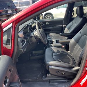 2025 Chrysler PACIFICA SELECT — миниатюра 32