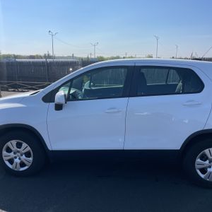 CHEVROLET TRAX LS - 4