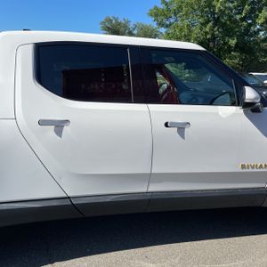 2022 Rivian R1T LAUNCH EDITION — миниатюра 11
