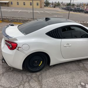 SUBARU BRZ PREMIUM - 9