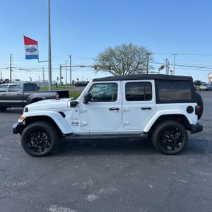JEEP WRANGLER 4XE UNLIMITED SAHARA 4X4 - 3
