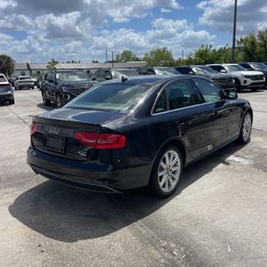 AUDI A4 2.0T PREMIUM - 8