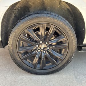 صورة 18 لـ 2021 Cadillac ESCALADE ESV SPORT