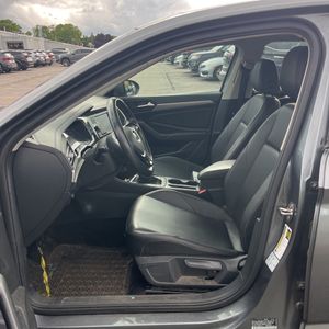 2019 Volkswagen JETTA SE thumbnail 31