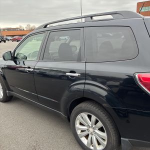 SUBARU FORESTER 2.5X PREMIUM - 4