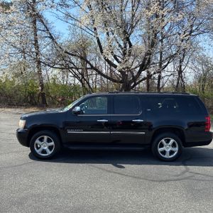 CHEVROLET SUBURBAN LTZ - 3