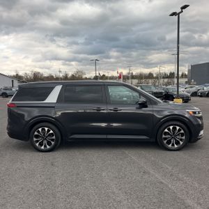 KIA CARNIVAL EX - 10