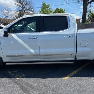 CHEVROLET SILVERADO 1500 HIGH COUNTRY - 4