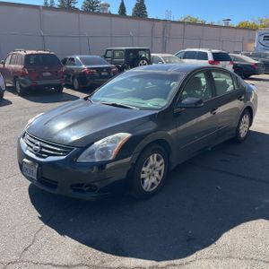 2010 Nissan ALTIMA 2.5 照片 1