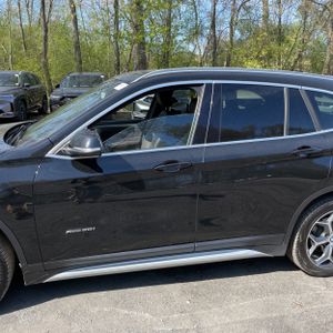 BMW X1 XDRIVE28I - 4