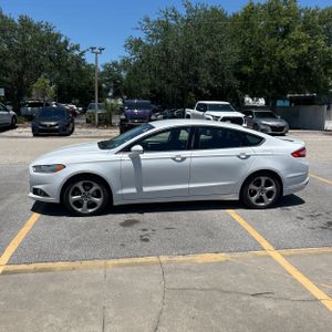 FORD FUSION SE - 3